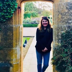 Meet your Posher, Connie